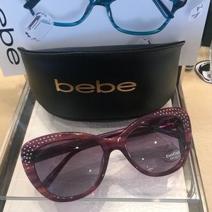 BEBE SUNGLASSES NWT and large matching case
